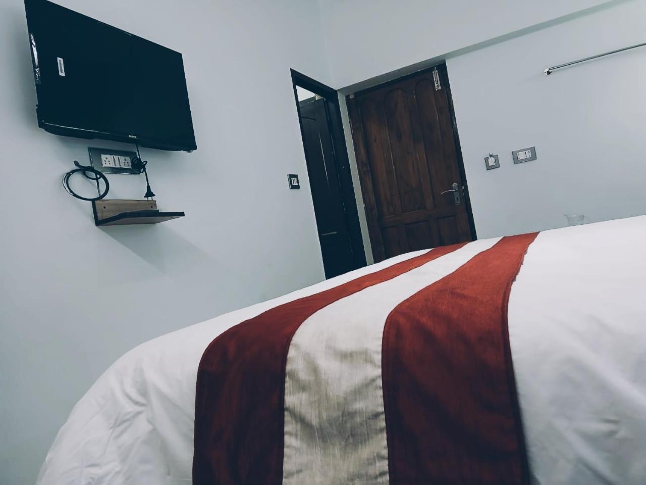 קודאיקנאל Ponmurugan Residency מראה חיצוני תמונה